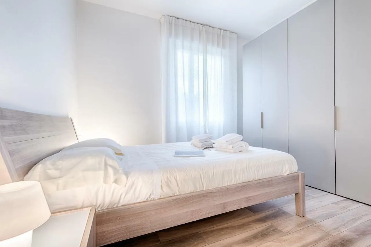 Polo Universitario Apartment By Mmega Florence