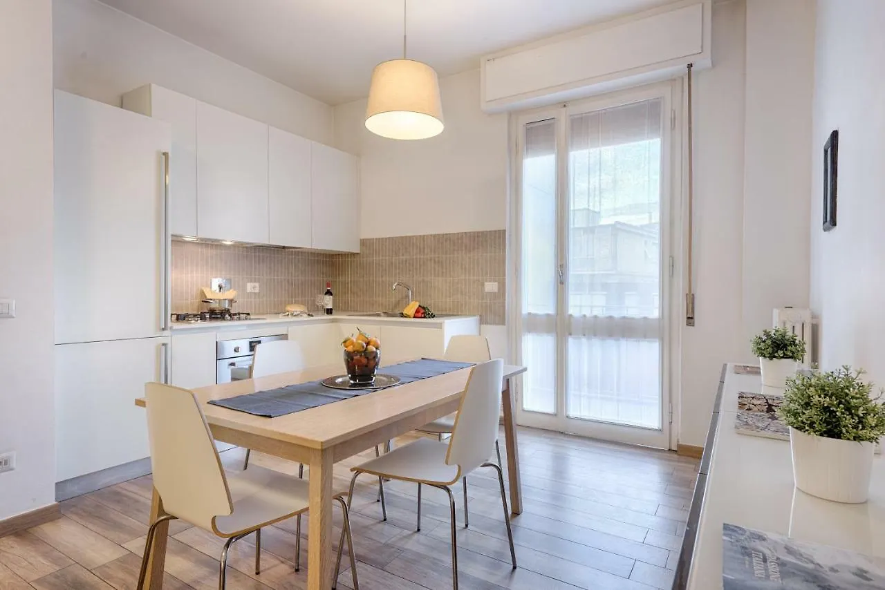 Polo Universitario Apartment By Mmega Florence